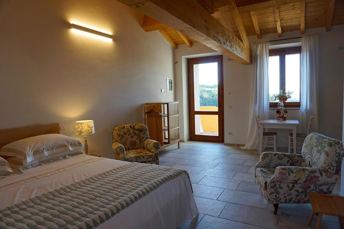 Agriturismo Cheloni Guasticce Екстериор снимка